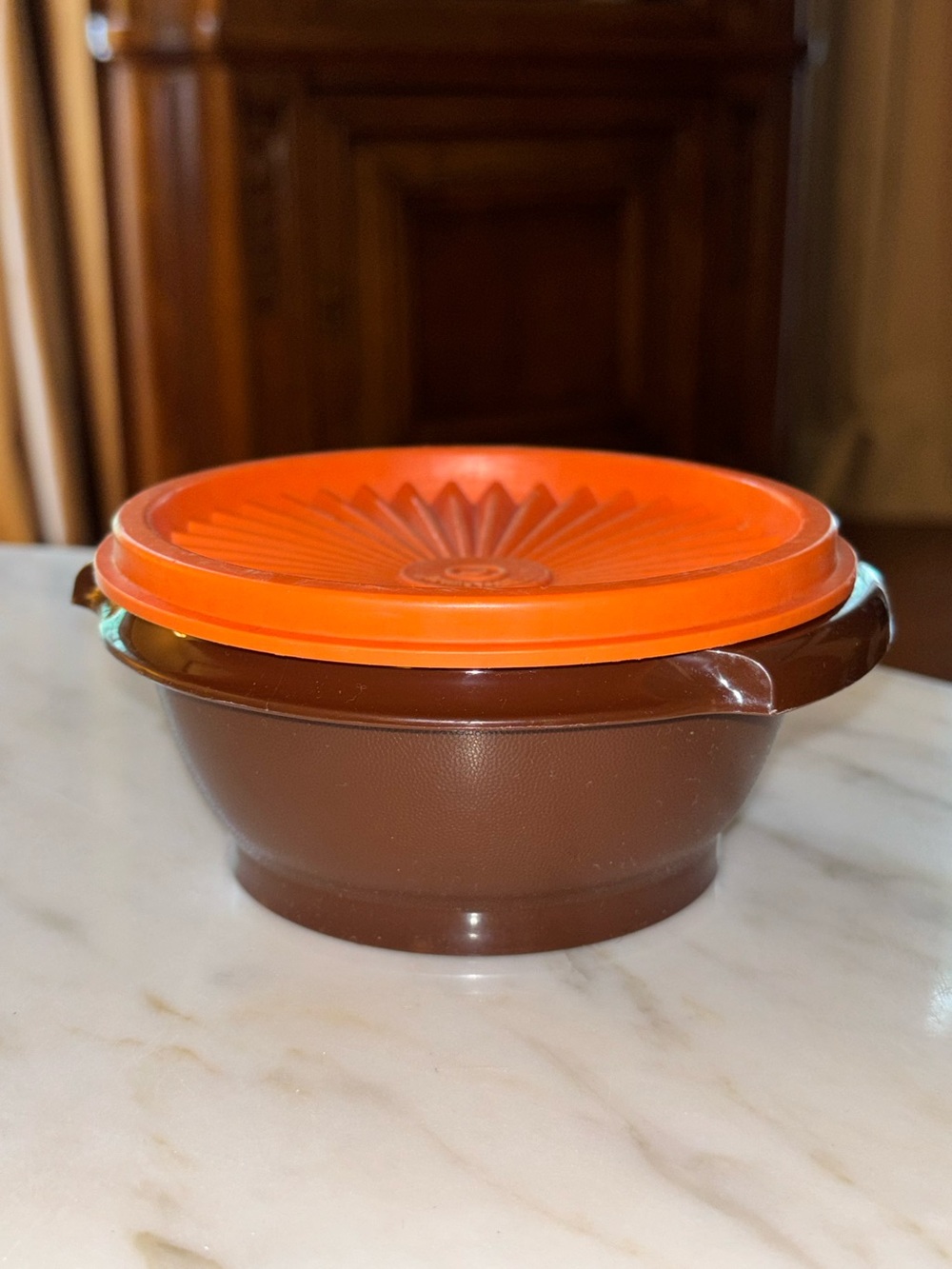 Vintage Tupperware Servalier 1 cup bowl brown - Orange lid READ